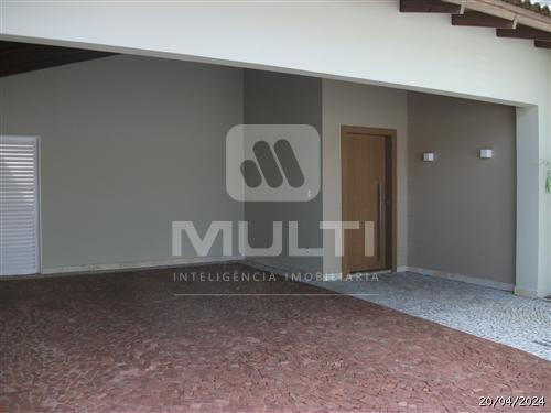 Casa à venda com 4 quartos, 275m² - Foto 1